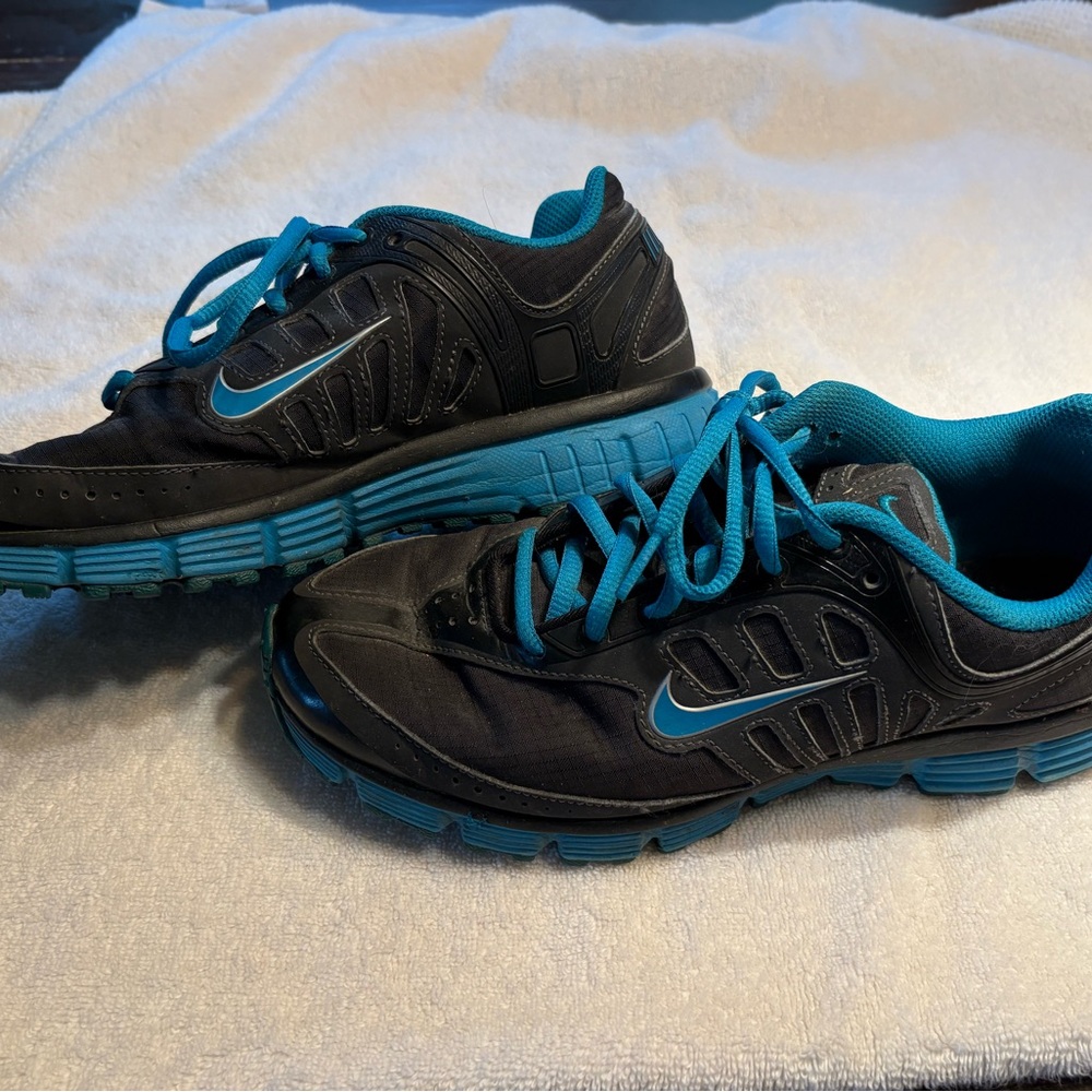 Nike Black and Teal Running Shoes Dual Fusion Women’s Size 9 Tennis shoe